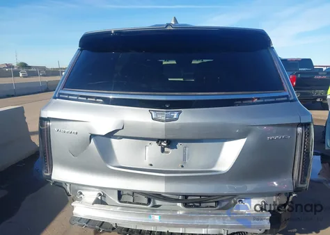 2026 Cadillac Vistiq Luxury z USA, uszkodzony, nr VIN 1GYC3KMLXTZ703751